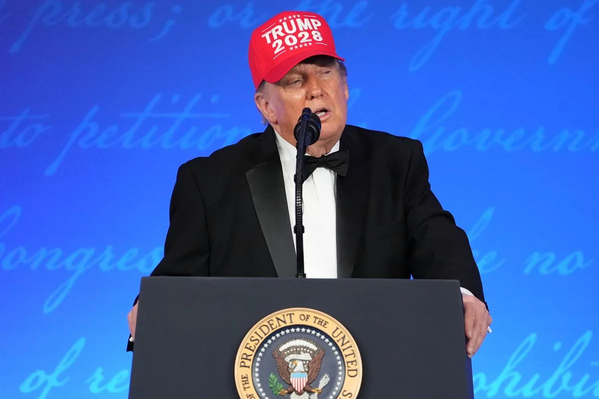 80歳トランプが「3期目出る」発言、本当にジョークなのか?2028年キャップ投げ込み